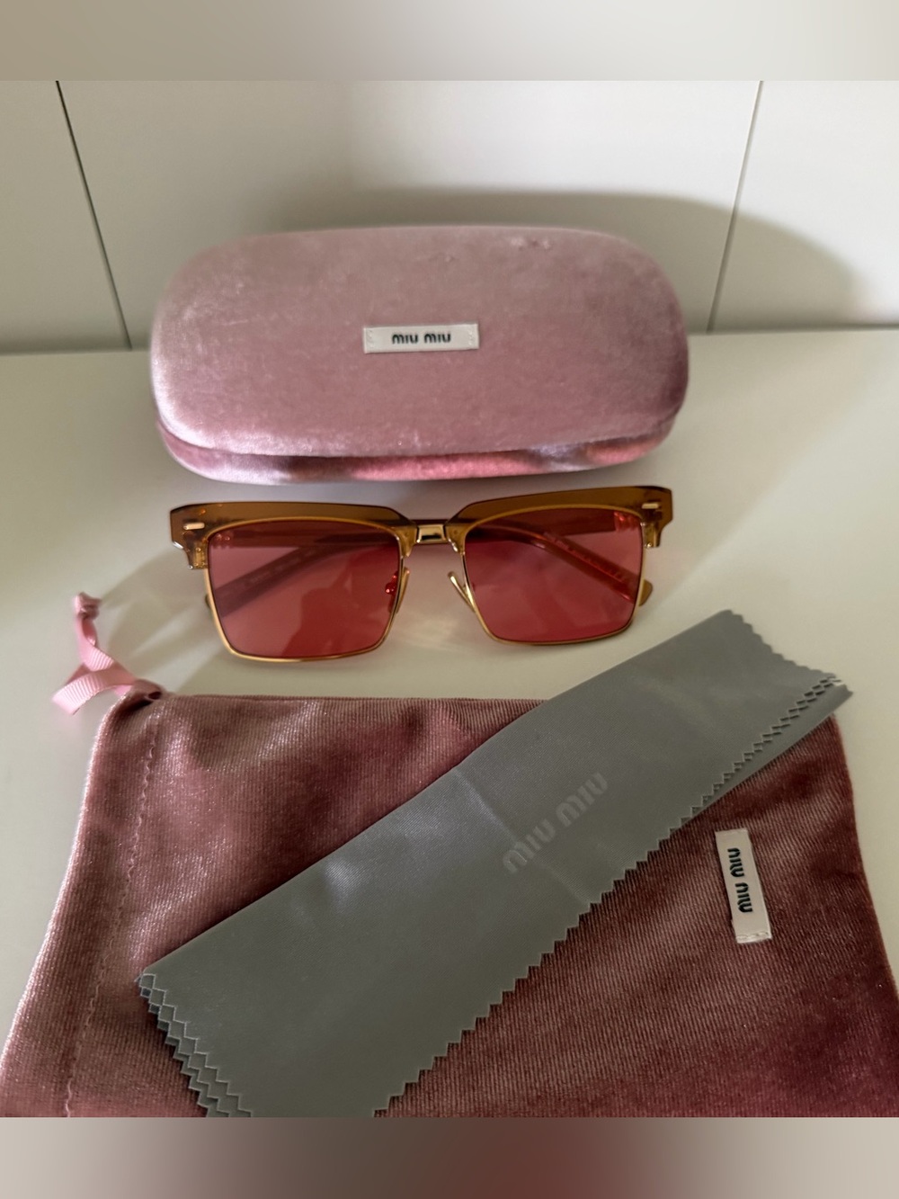 MIU MIU MU 10Zs SUMGLASSES PINK CARAMEL SQUARE